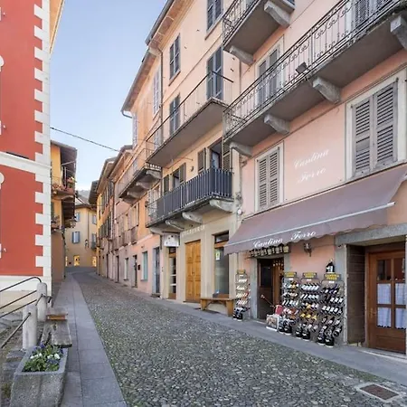 아파트 Casa Elena - Maggiore Estate By Ginin 카노비오