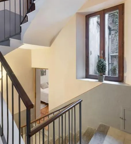 아파트 Casa Elena - Maggiore Estate By Ginin *