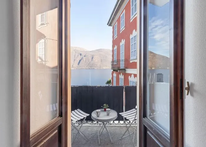 아파트 Casa Elena - Maggiore Estate By Ginin *